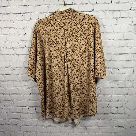 Haptics V-Neck Boho Animal Print Bubble Sleeve Top - Picture 3 of 7